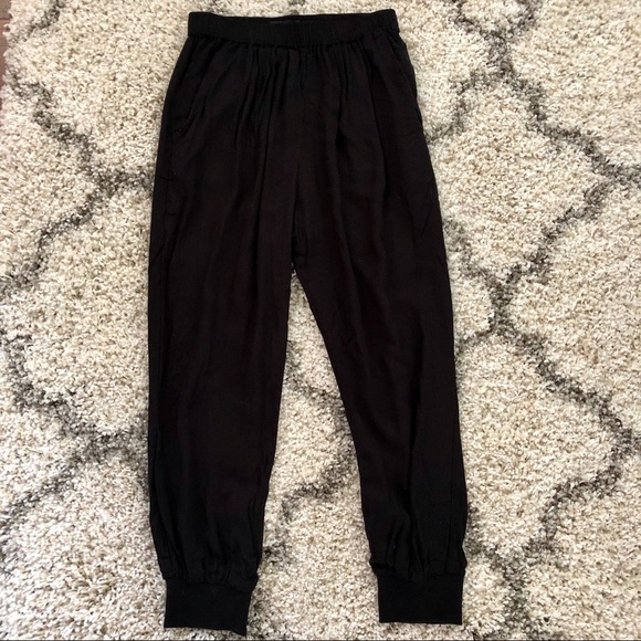 Forever 21 Joggers with Pockets - Picture 2 of 4